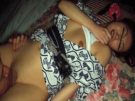 いい？わかった？絶対声出しちゃダメだよ。声我慢少●　サイレント中出し性交4時間　サンプル画像04